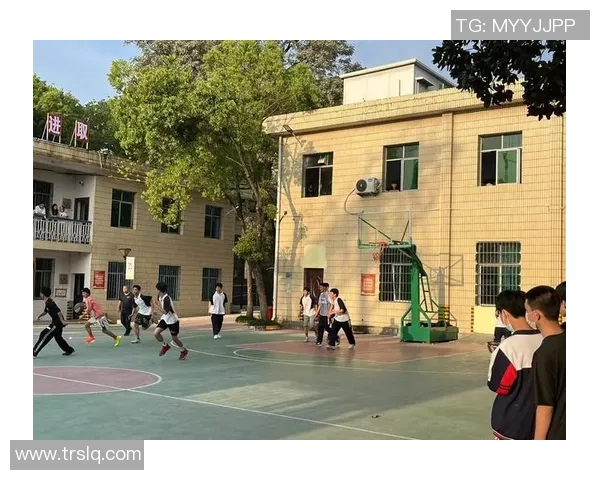 初中篮球教学方法探讨与实践提升学生综合素质的有效策略